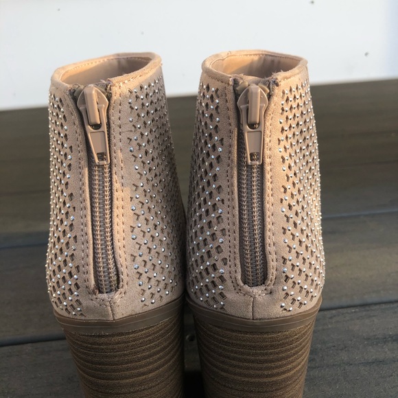 Steve Madden booties - Picture 4 of 6